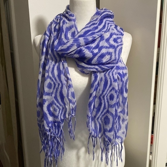 Anthropologie Purple White Ikat Print Fringe Scarf Bohemian Whimsical - Picture 6 of 15